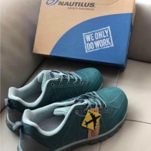 Women Nautilus shoes Safety Footwear

Size 9